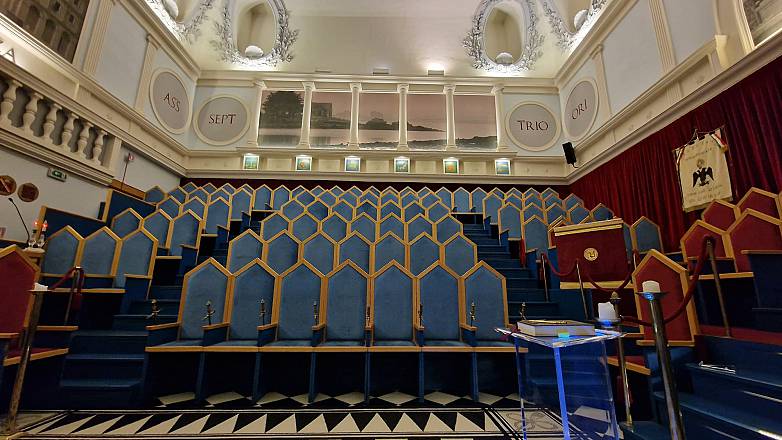 Apertura esclusiva: loggia massonica degli alam